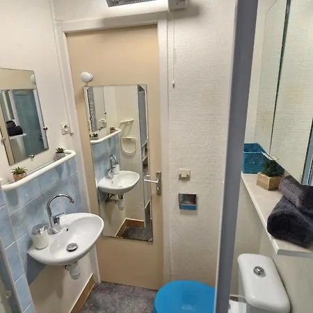 Palais Sur - Vue En Rez-de-chaussee - Corniche De Nauzan 아파트